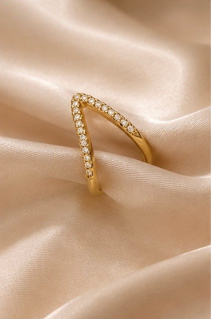 Aurora Curve Ring