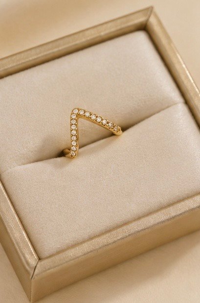 Aurora Curve Ring - Image 2